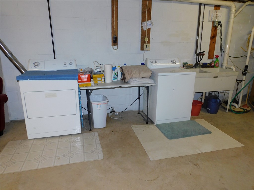 243 West Bend Drive Greece, NY 14612 - Photo 37 of 38