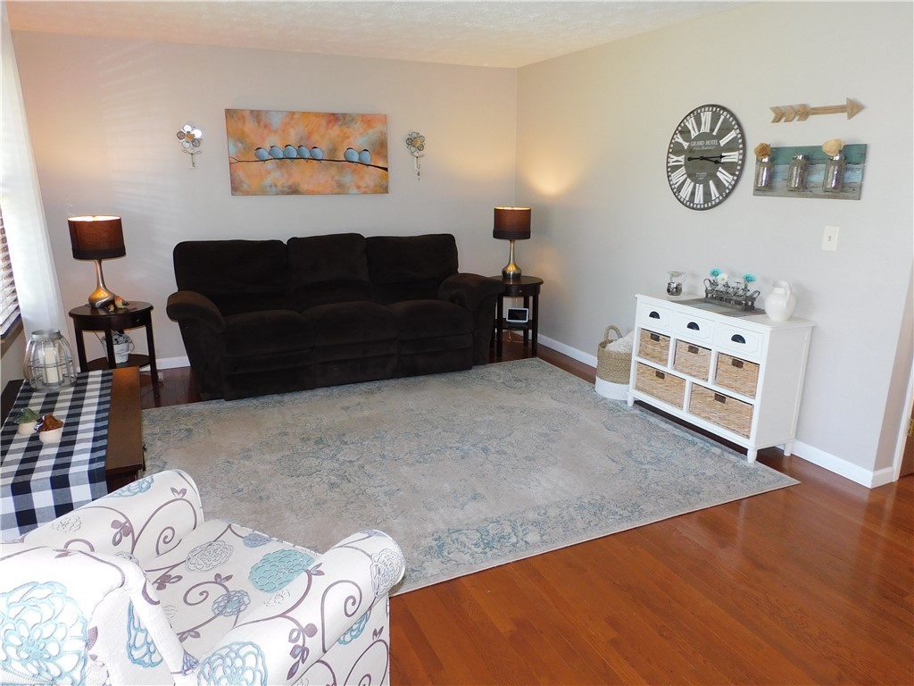 243 West Bend Drive Greece, NY 14612 - Photo 4 of 38