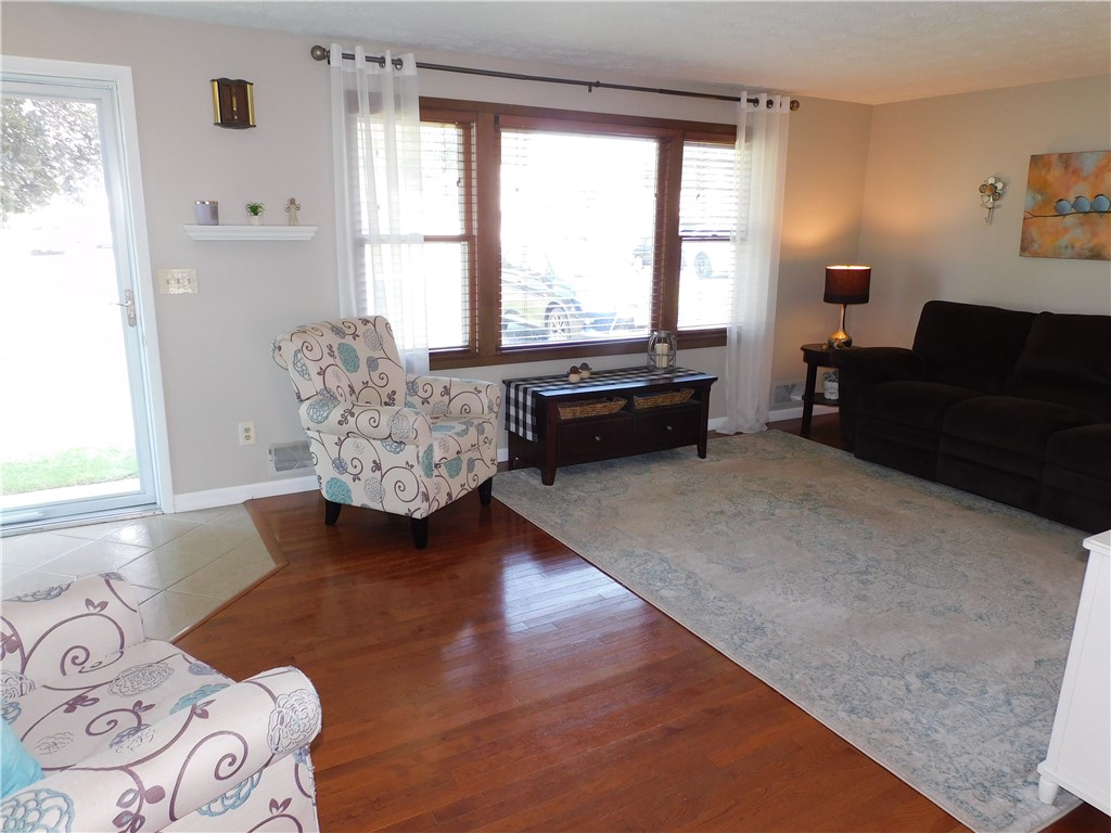 243 West Bend Drive Greece, NY 14612 - Photo 5 of 38