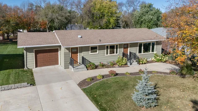 $276,500 | 606 5th Street Southeast, Pelican Rapids, MN 56572
