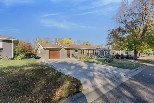 $276,500 | 606 5th Street Southeast, Pelican Rapids, MN 56572