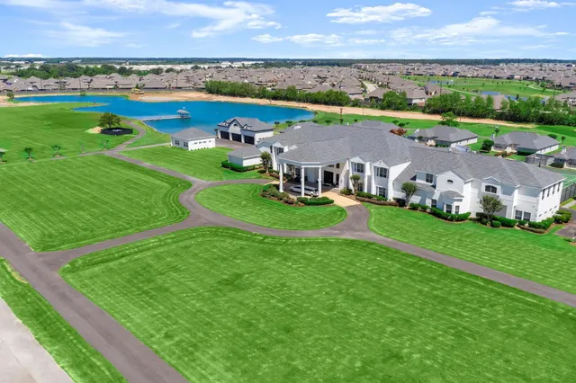 $11,000,000 | 19525 Doerre Road, Spring, TX 77379