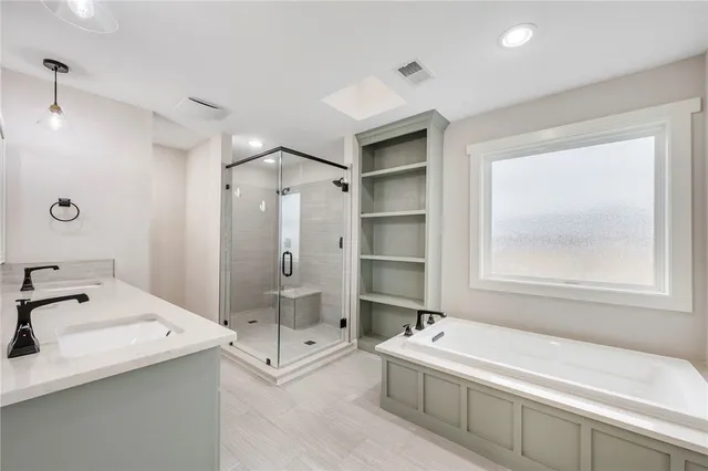 $420,000 | 2605 Hollow Oak Circle, Bryan, TX 77802