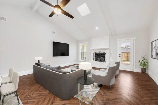 $420,000 | 2605 Hollow Oak Circle, Bryan, TX 77802