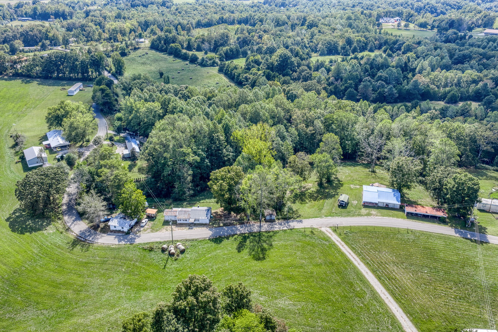 7331 Ashburn Road Baxter, TN 38544 - Photo 27 of 62 an aerial view of a house with a yard basket ball court and outdoor seating
