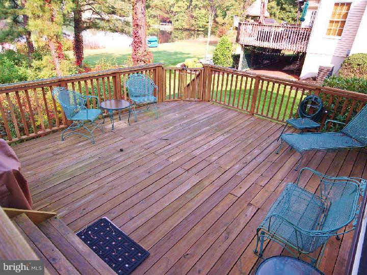 26 Wyndham Road Voorhees, NJ 08043 - Photo 11 of 25 Deck