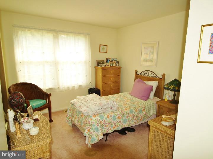 26 Wyndham Road Voorhees, NJ 08043 - Photo 21 of 25 Bedroom 2