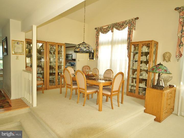 26 Wyndham Road Voorhees, NJ 08043 - Photo 5 of 25 Dining Room