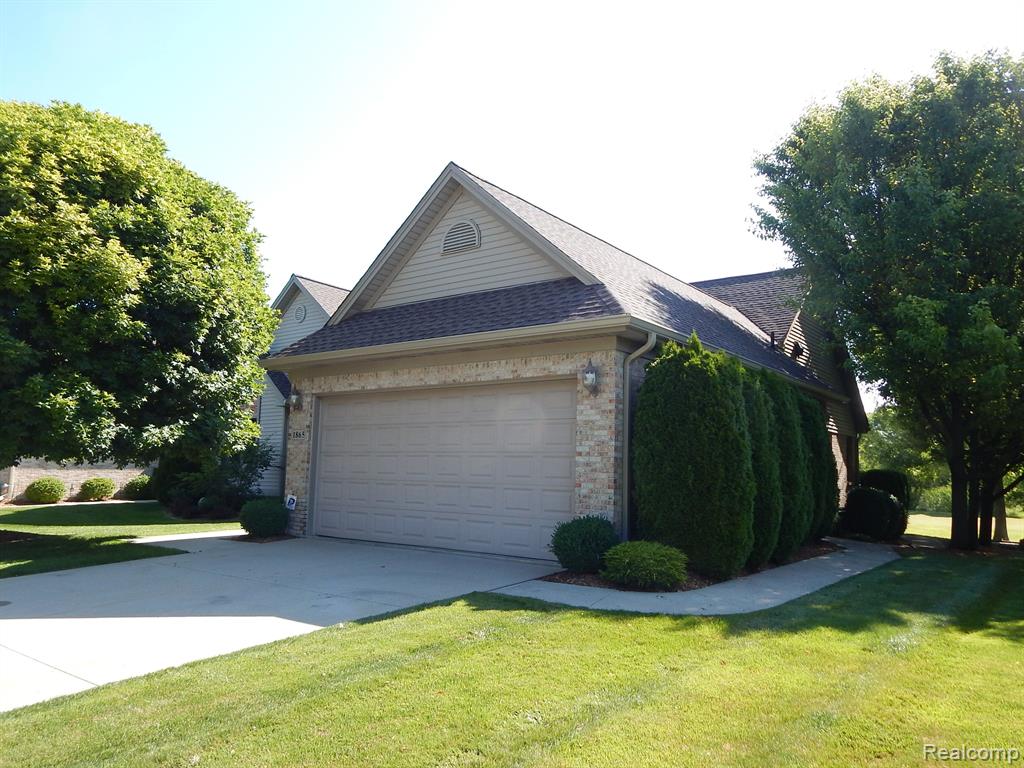 1865 Pug Road St. Clair, MI 48079 - Photo 2 of 38