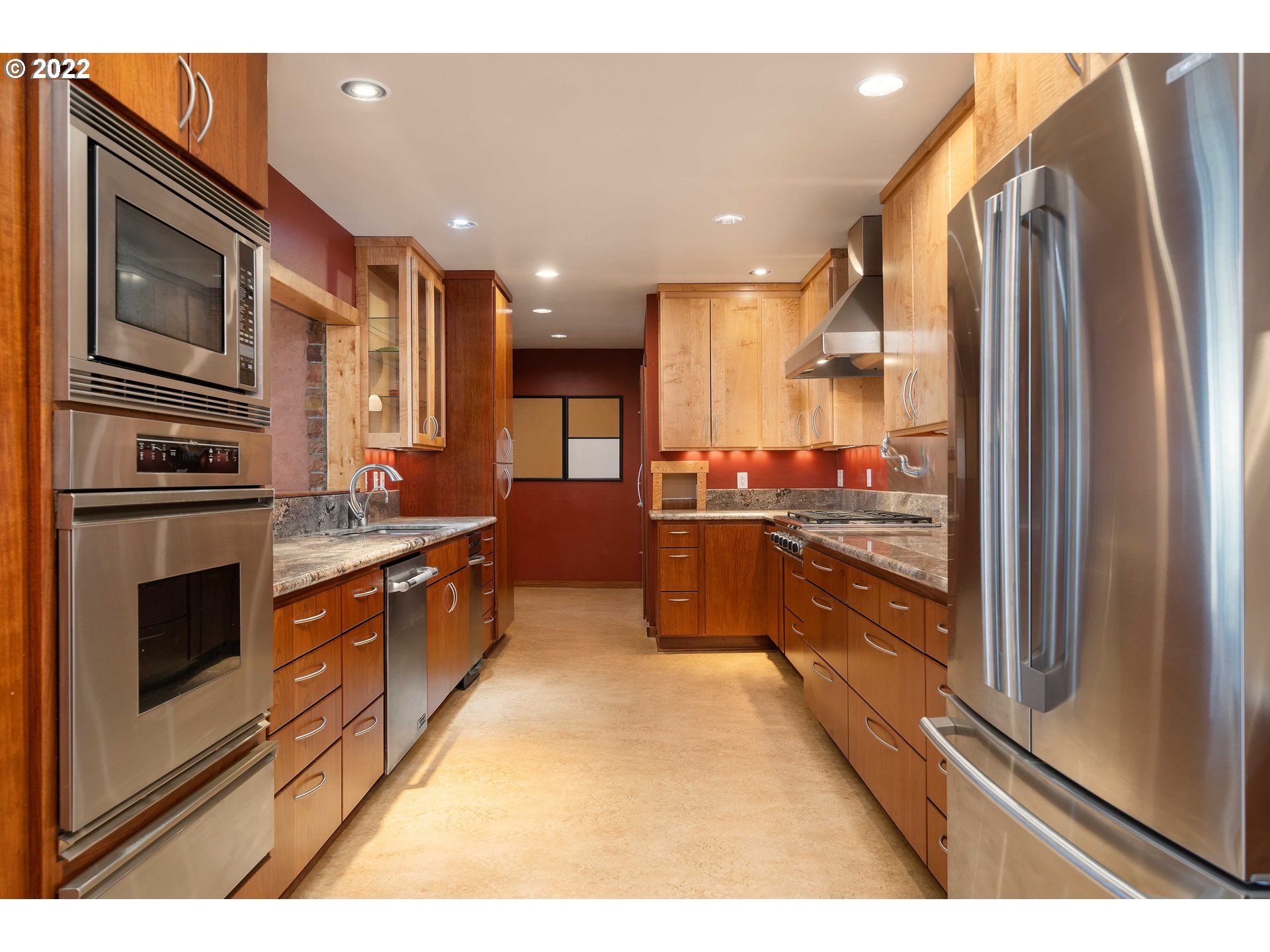 1316 Southwest Mitchell Lane Portland, OR 97239 - Photo 11 of 32 Gallery Image 11