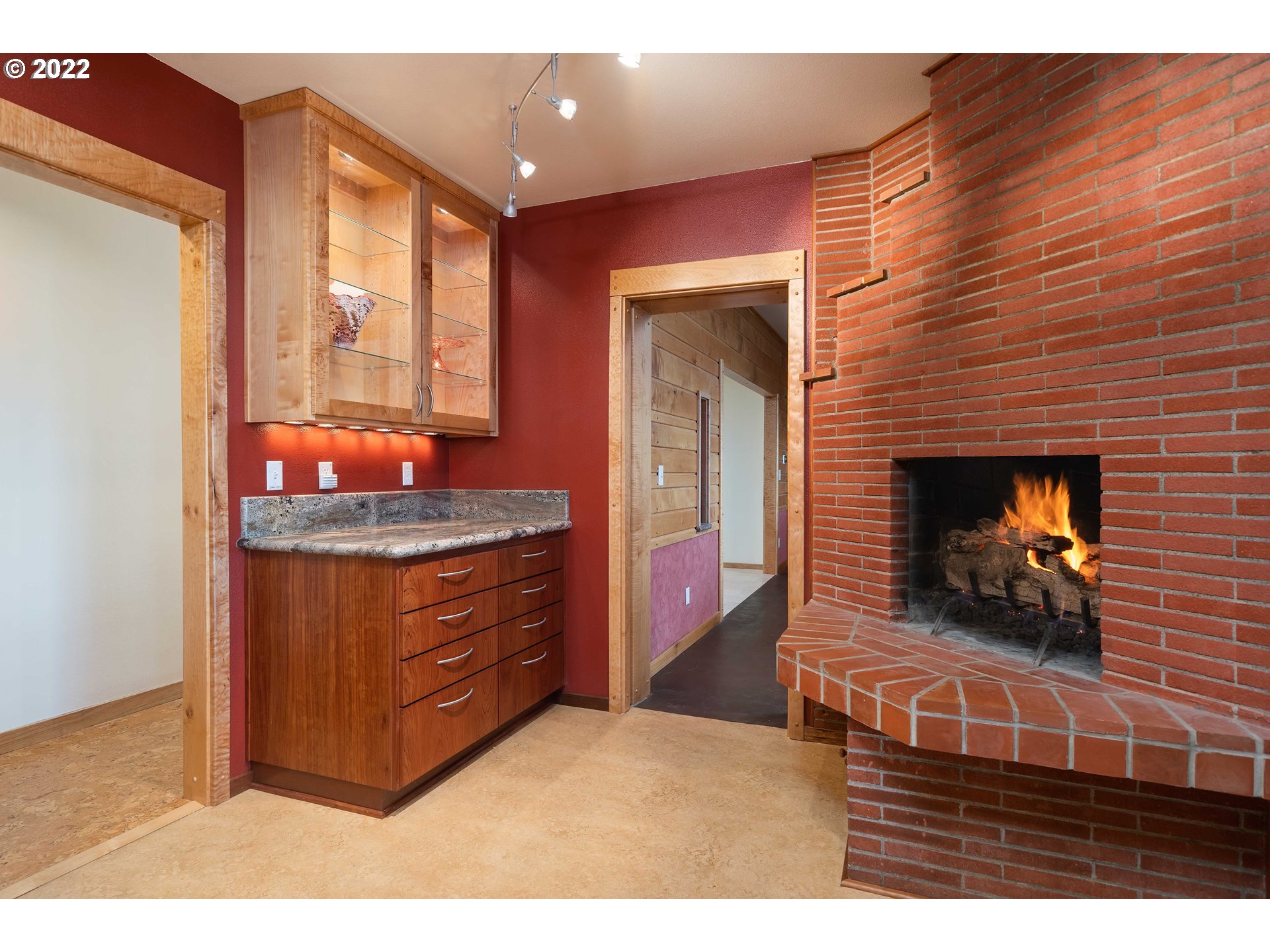 1316 Southwest Mitchell Lane Portland, OR 97239 - Photo 10 of 32 Gallery Image 10