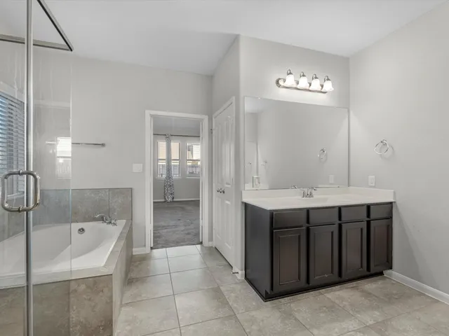 $545,000 | 5718 Oakhurst Trail, Pasadena, TX 77505