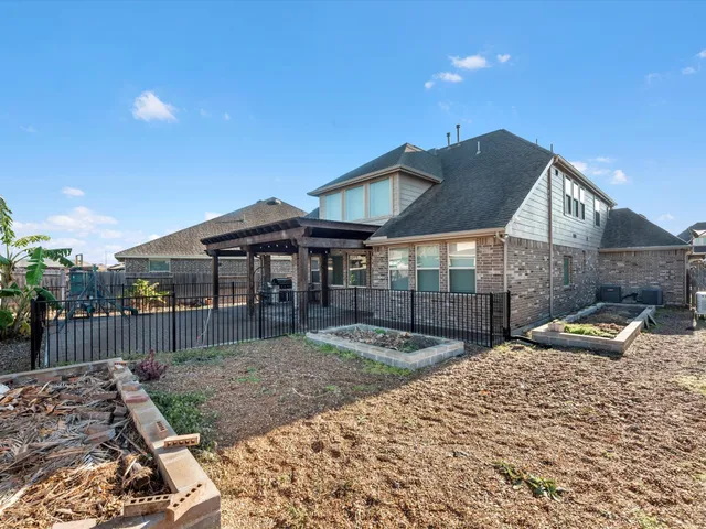 $545,000 | 5718 Oakhurst Trail, Pasadena, TX 77505