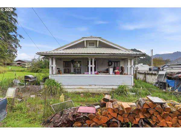 $159,000 | 480 Poplar Street, Powers, OR 97466