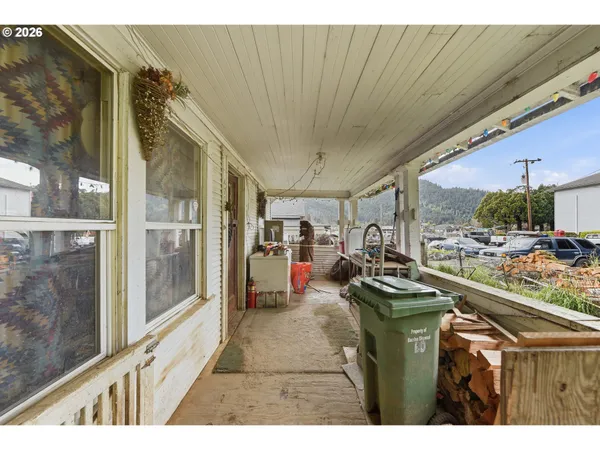 $159,000 | 480 Poplar Street, Powers, OR 97466
