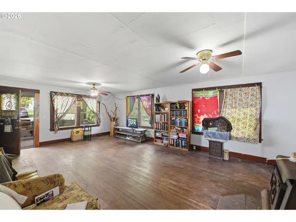 $159,000 | 480 Poplar Street, Powers, OR 97466