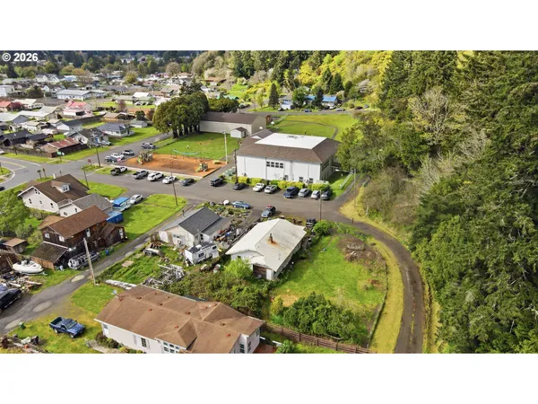 $159,000 | 480 Poplar Street, Powers, OR 97466