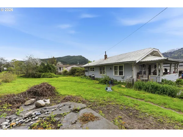 $159,000 | 480 Poplar Street, Powers, OR 97466
