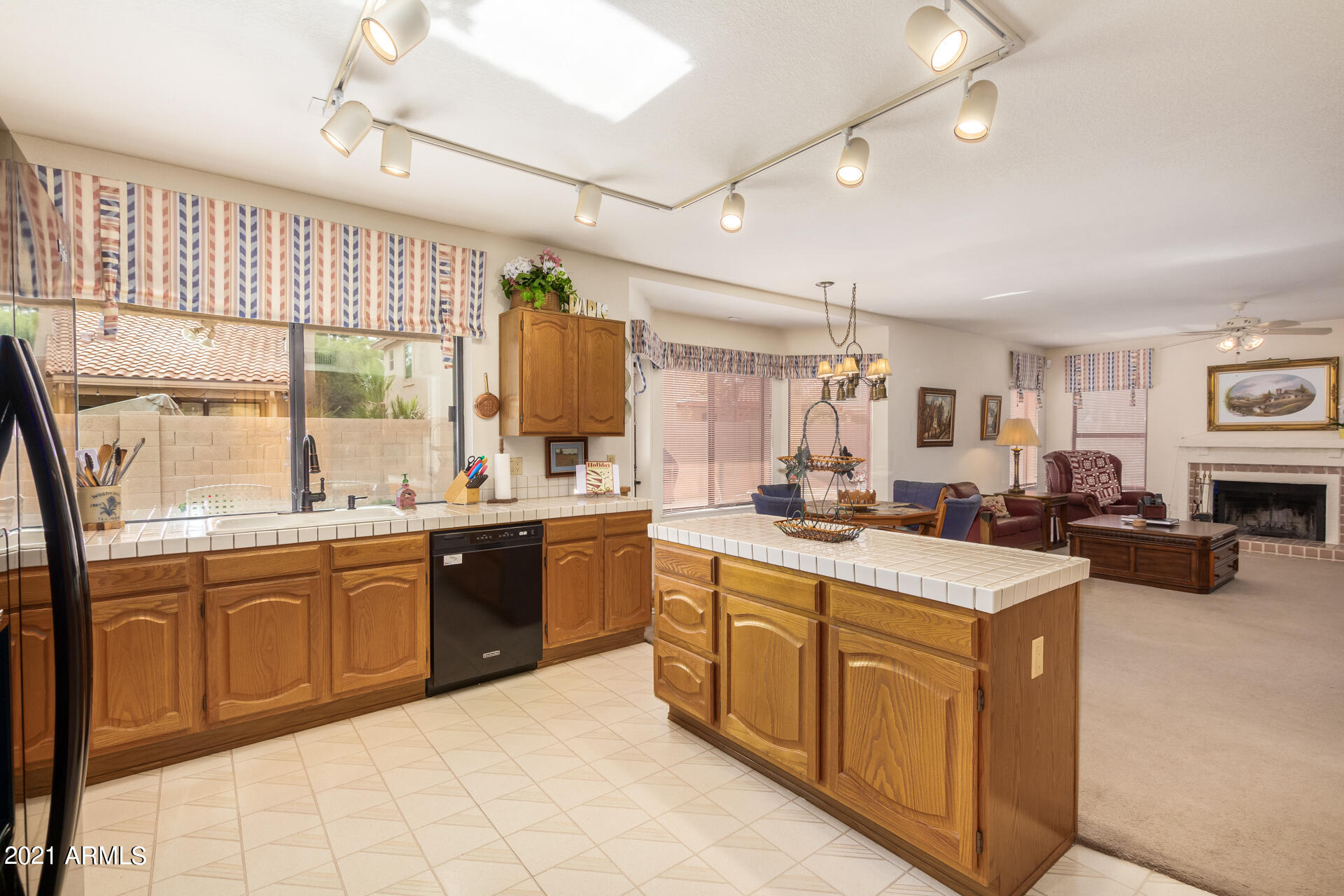 211 West Knox Road Tempe, AZ 85284 - Photo 12 of 28 Knox Rd