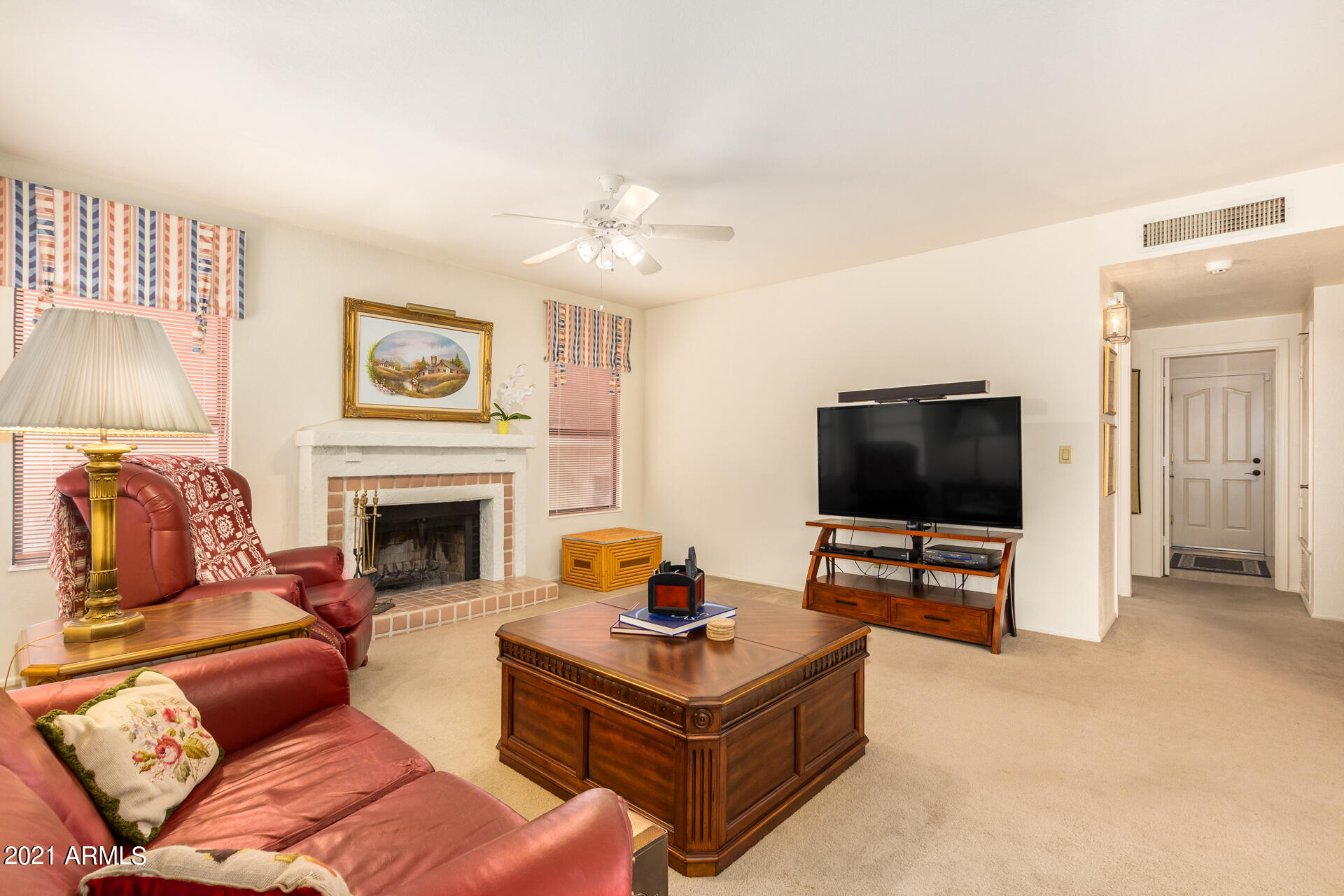 211 West Knox Road Tempe, AZ 85284 - Photo 3 of 28 Knox Rd