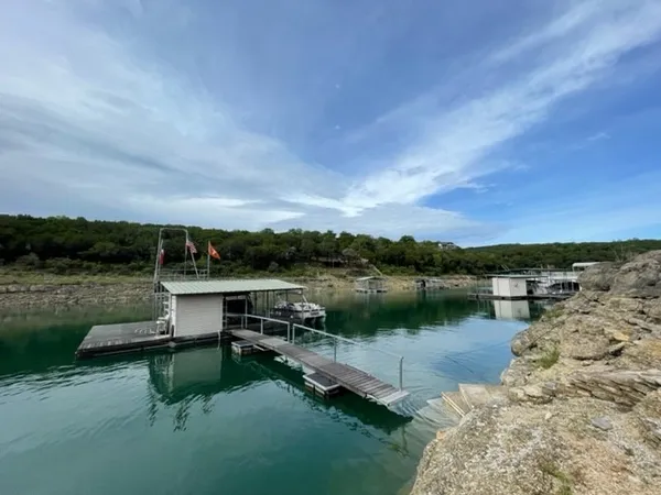 $800,000 | 17801 Moon Rise Cove, Jonestown, TX 78645