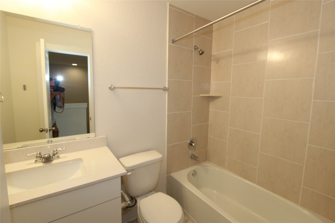 131 Furlong Drive Georgetown, TX 78626 - Photo 18 of 36