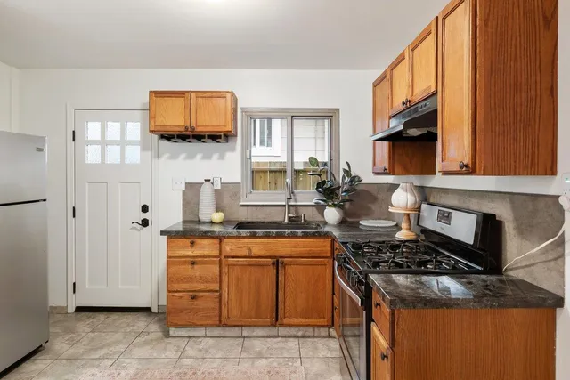 $699,000 | 1058 Montgomery Avenue, San Bruno, CA 94066