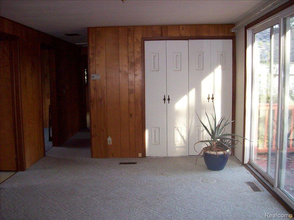17900 29 Mile Road Ray, MI 48096 - Photo 6 of 12 family rm
