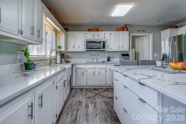 $775,000 | 2456 Hendersonville Highway, Pisgah Forest, NC 28768