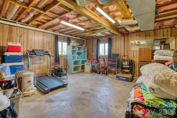 $775,000 | 2456 Hendersonville Highway, Pisgah Forest, NC 28768