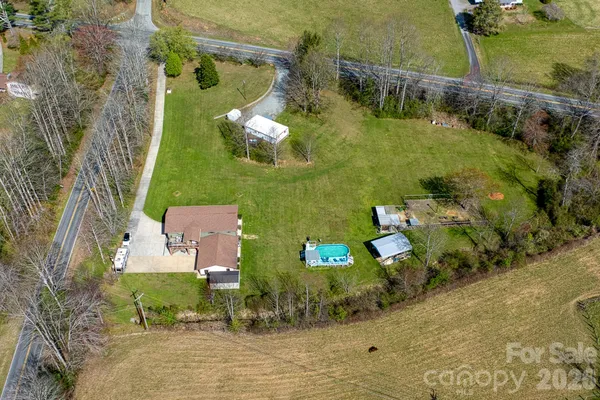 $775,000 | 2456 Hendersonville Highway, Pisgah Forest, NC 28768