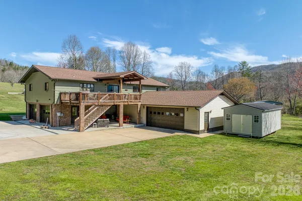 $775,000 | 2456 Hendersonville Highway, Pisgah Forest, NC 28768
