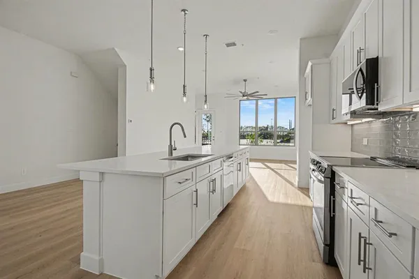 $3,400 | 13351 Goodland Street, Unit 208, Farmers Branch, TX 75234