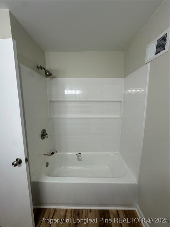 411 Lafayette Street Clinton, NC 28328 - Photo 3 of 24 a bath tub sitting next to a white sink