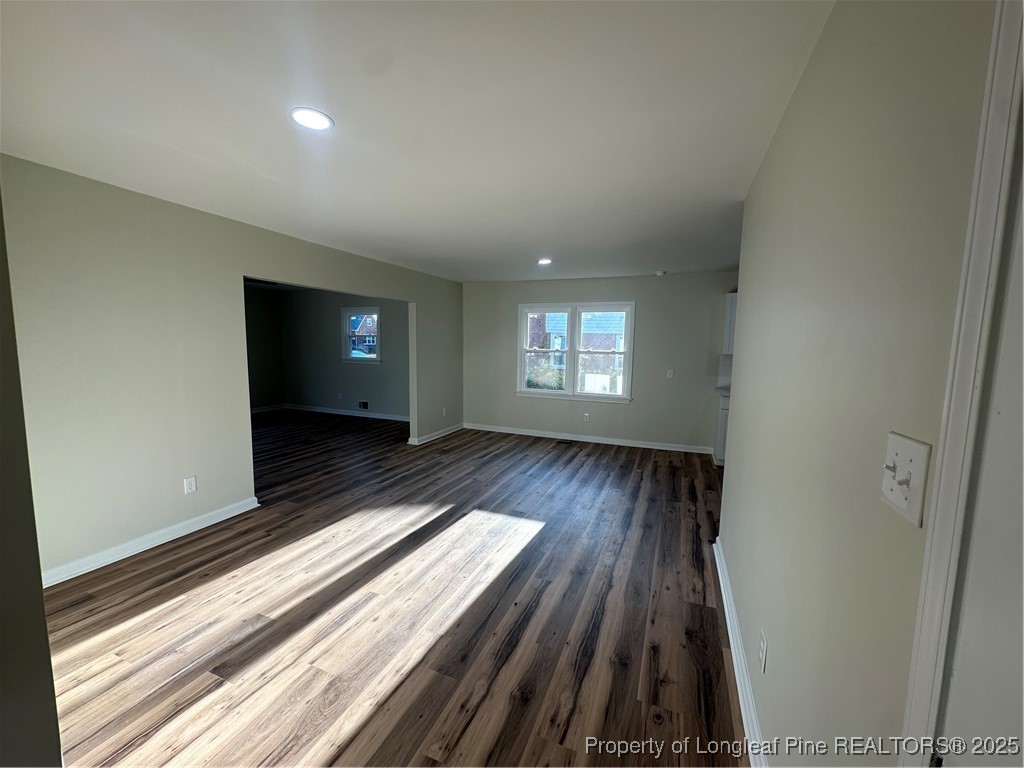 411 Lafayette Street Clinton, NC 28328 - Photo 9 of 24 a view of entryway
