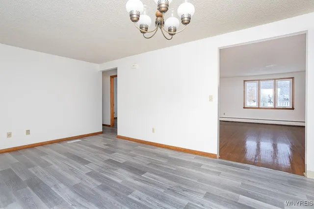 $289,900 | 8115 Tonawanda Creek Road, Clarence, NY 14051