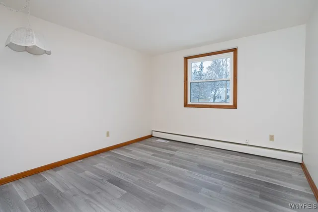 $289,900 | 8115 Tonawanda Creek Road, Clarence, NY 14051