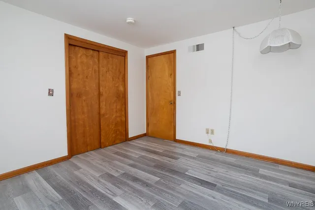 $289,900 | 8115 Tonawanda Creek Road, Clarence, NY 14051