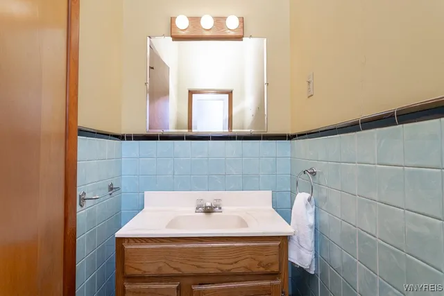 $289,900 | 8115 Tonawanda Creek Road, Clarence, NY 14051