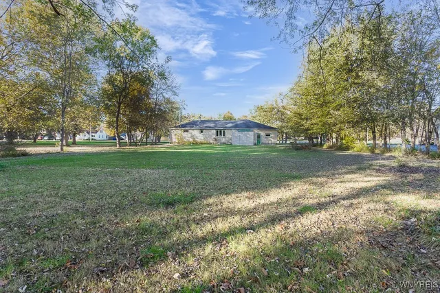 $289,900 | 8115 Tonawanda Creek Road, Clarence, NY 14051