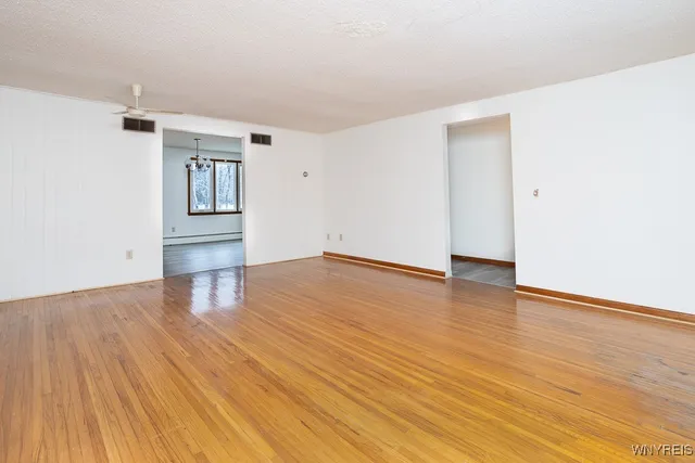 $289,900 | 8115 Tonawanda Creek Road, Clarence, NY 14051