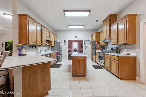 $477,000 | 321 Lake David Drive, Picayune, MS 39466