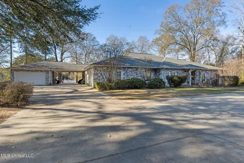 $477,000 | 321 Lake David Drive, Picayune, MS 39466