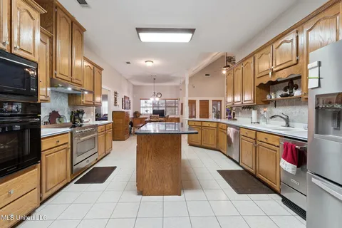 $477,000 | 321 Lake David Drive, Picayune, MS 39466