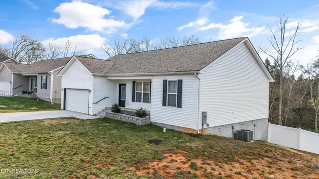 $430,000 | 431 Kingsley Court, Maryville, TN 37804