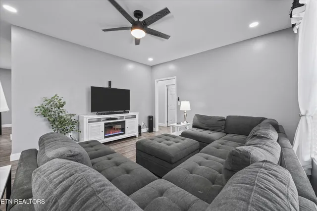 $430,000 | 431 Kingsley Court, Maryville, TN 37804