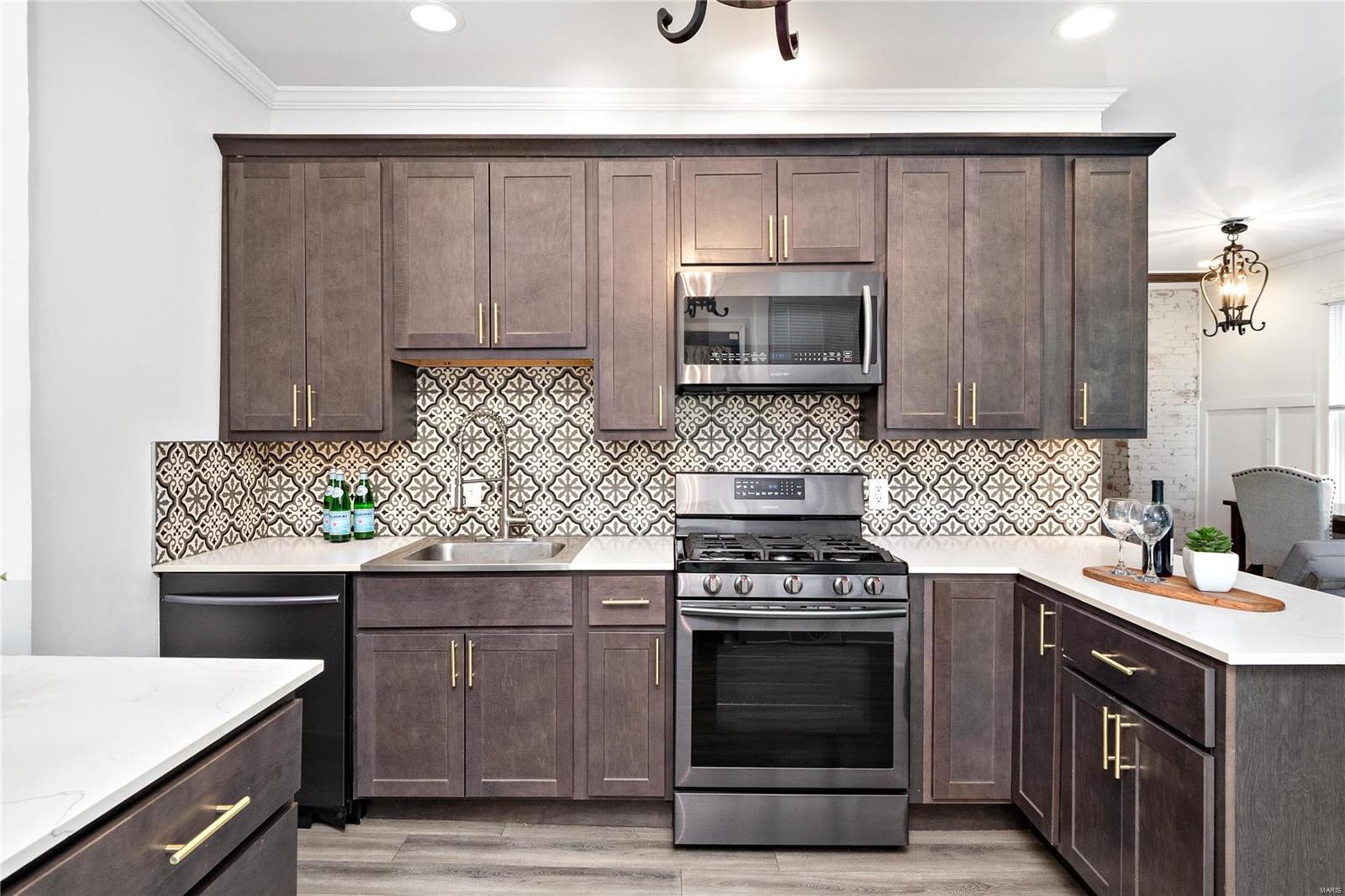 4672 Rosa Avenue St. Louis, MO 63116 - Photo 14 of 29 Gallery Image 14