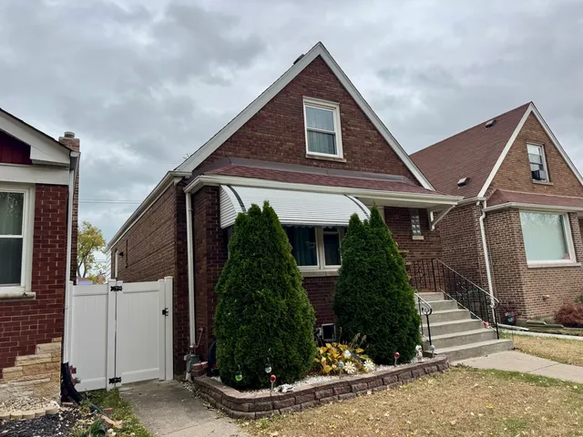 $239,900 | 10631 South Avenue D, Chicago, IL 60617