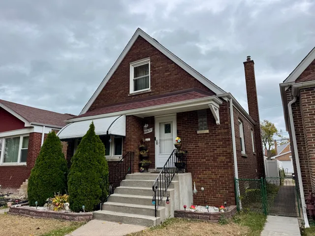 $239,900 | 10631 South Avenue D, Chicago, IL 60617