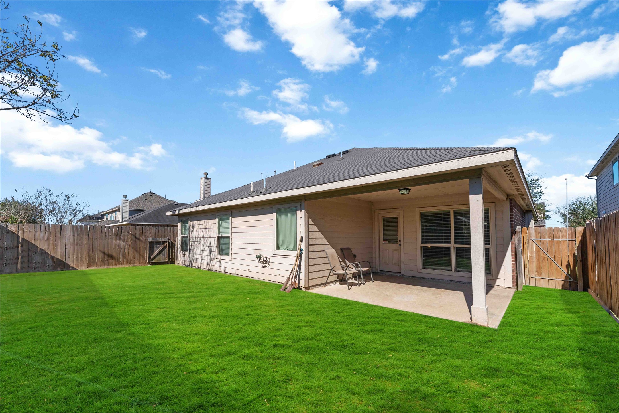 8226 Silent Deep Drive Rosenberg, TX 77469 - Photo 22 of 23 a view of a house with a yard and sitting area